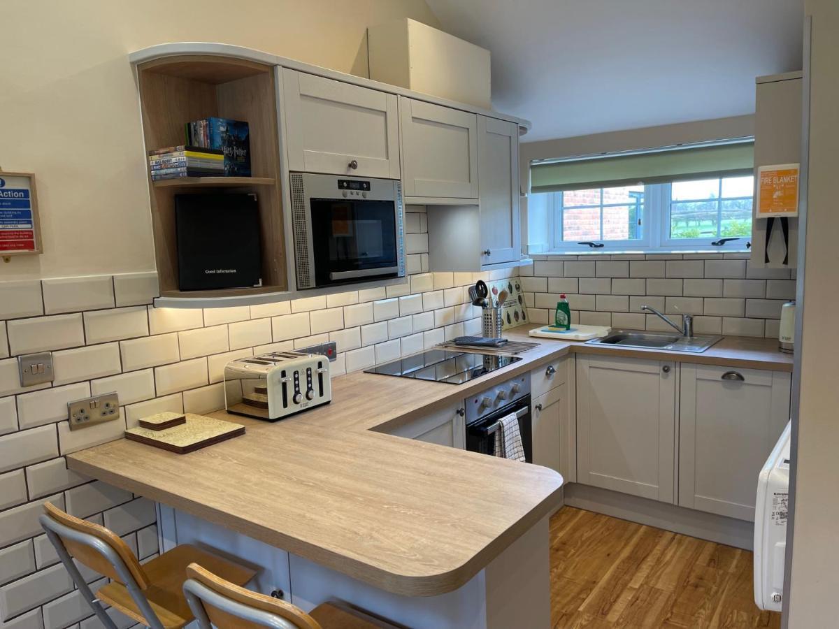 The Rectory Lacock Cottages Extérieur photo