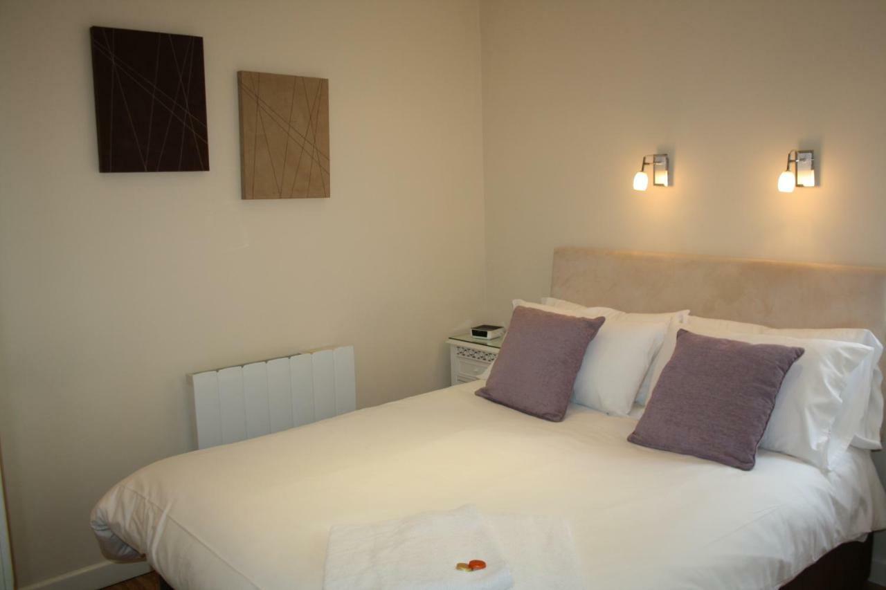 The Rectory Lacock Cottages Extérieur photo
